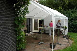 Party tent